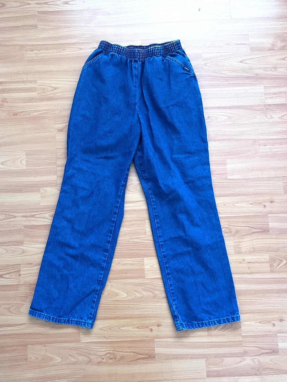 Chic Elastic Waist Pull On Jeans